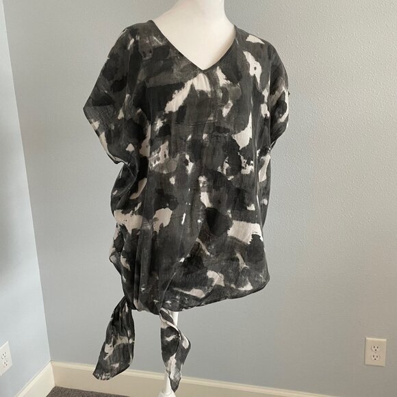 Palma Leone Asymmetric Tunic Size L/XL  NWT - Picture 2 of 5